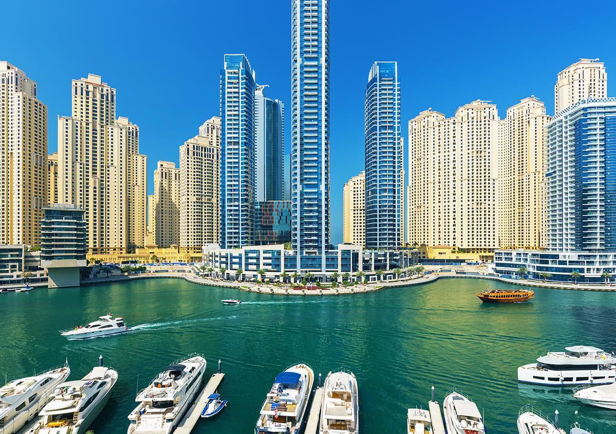 全球|全球第一大人工码头:面积仅4.9平方千米,却被塞进了超200座高楼