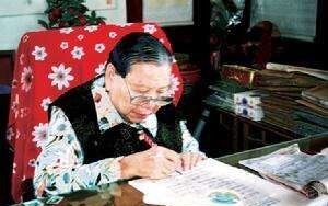 女儿|她是一位传奇红色女特工,一生有6个丈夫4个是假的,3个女儿2个嫁伟人家