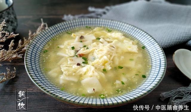 好喝|若家里只剩面粉,教你做美味热汤,每人秃噜两大碗才过瘾,特好喝