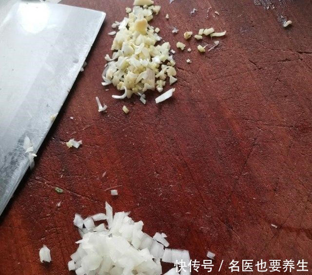 好吃|避风塘炒虾,好吃到连渣都不想剩