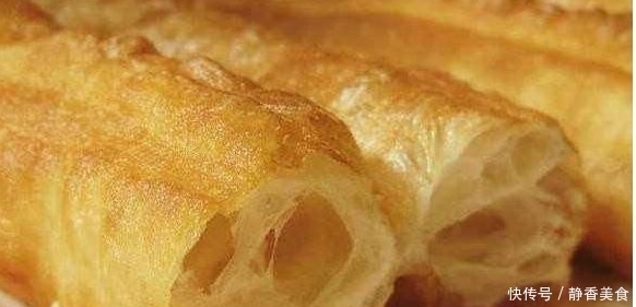 女孩|吃麻辣烫时,女孩选了满满一大碗,价格却不到20元,老板高手