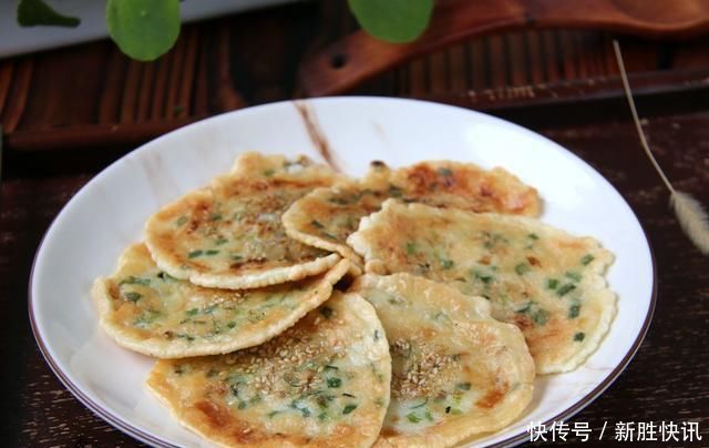 简便|儿子迷上这早餐,做法简便快速,脆糯咸香,天天让我给他做