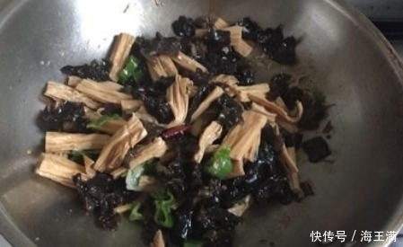 营养价值|炒黑木耳,总是炸锅怎么办?再加这一步,不炸锅不溅油,香脆美味