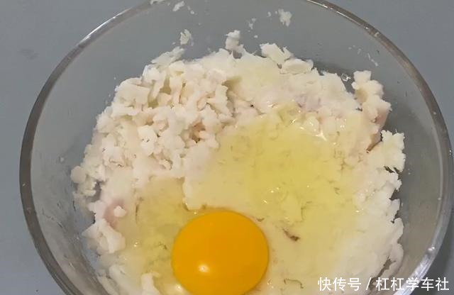 解决|早餐不知道吃什么两根山药解决早餐,简单省事又好吃