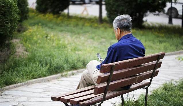  失踪|老人突然失踪，两个儿子互相埋怨，手机屏幕一亮，两人傻了！