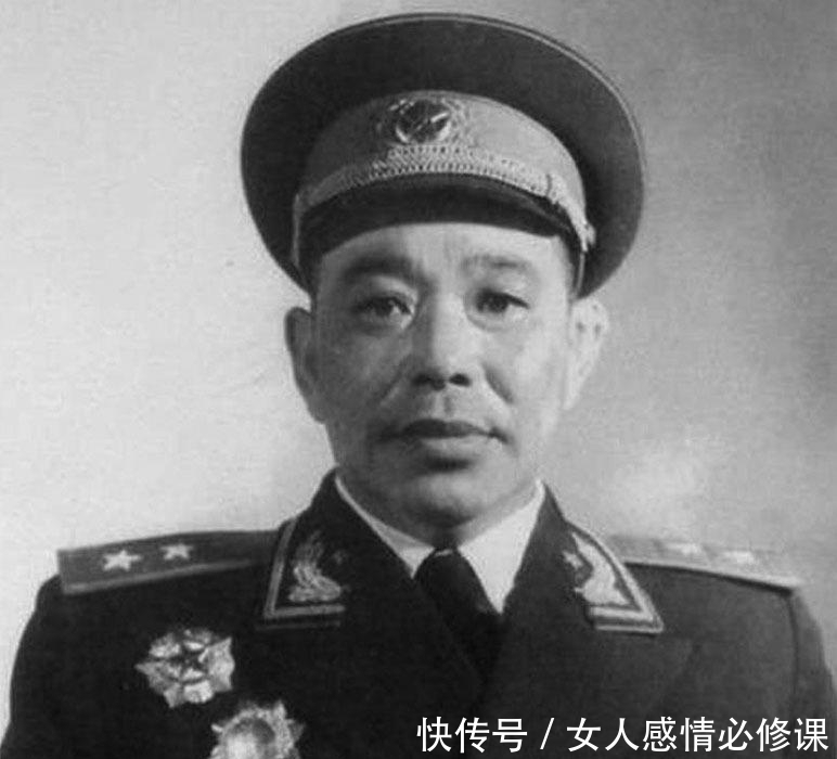  开国|开国中将前妻的女儿进城找父亲, 父亲说一句话, 她哭着走了