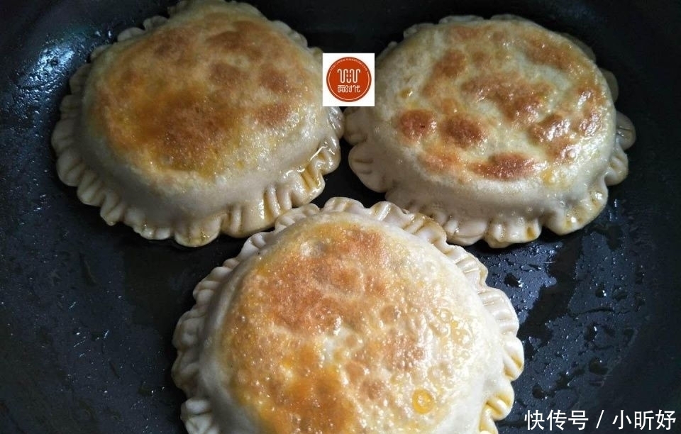 韭菜|做韭菜盒子,教你一招,外酥内鲜,好吃不腻,简单又美味!