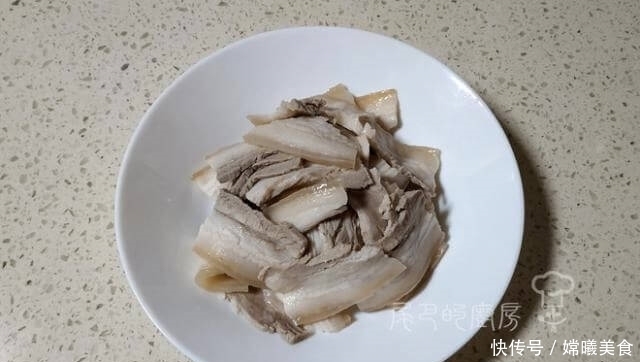 猪肉|为什么超市里的猪肉卖9块钱，菜市场的要15块？看完长知识了