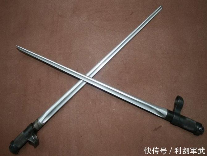 三棱|全球最毒的3款军刀:第一把被禁用,比我国三棱军刺还“变态”