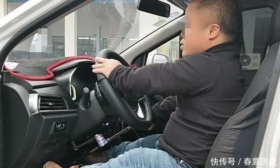 回家|“袖珍”夫妻开车回家,身高只有1.2米,内心世界却很高大