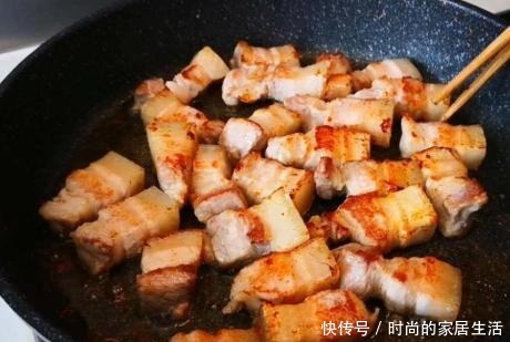 五花肉|做红烧肉时,加冷水还是热水用对方法,肉嫩滑多汁香醇还软烂