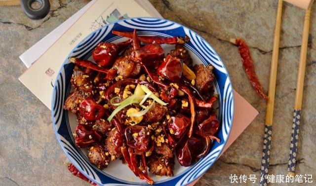 吃法|贴秋膘吃鸡最温补,6种吃法变着花样补,营养好吃,天冷少生病