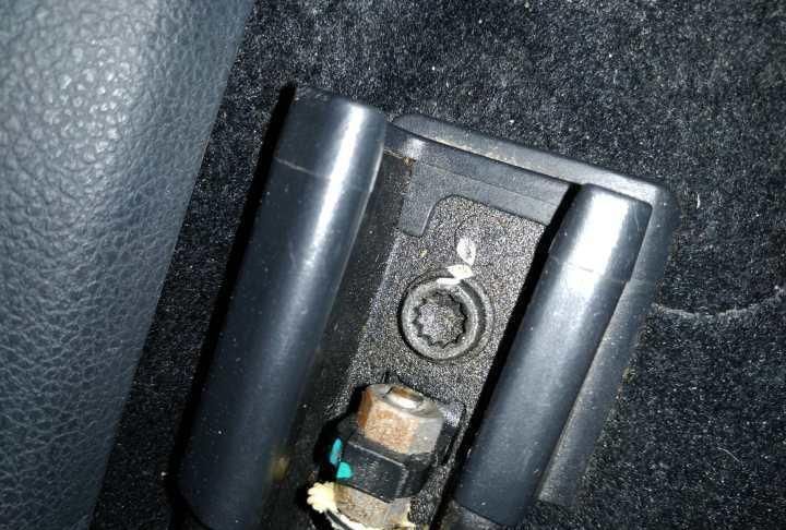 买辆|大众帕萨特新车低至13万,花11万买辆开了五年的二手帕萨特图啥