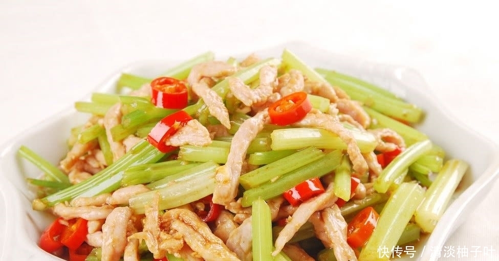 会把芹菜|当许多人吃芹菜时,会扔掉芹菜叶,芹菜叶可以吃吗?