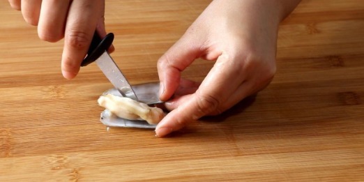 搅拌均匀|这是芋头汤的做法,与小海鲜巧妙搭配,太好喝了,鲜上加鲜