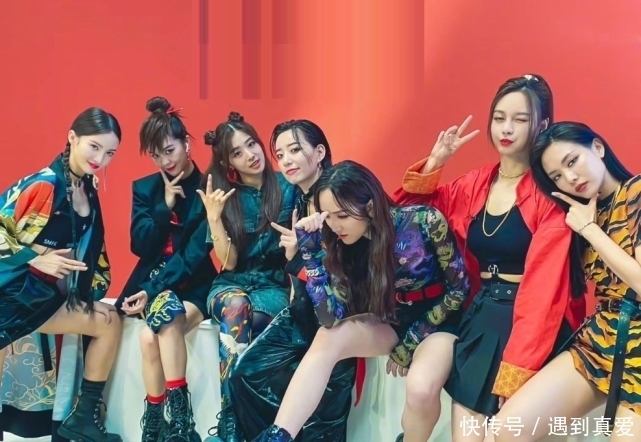  沈梦辰|《乘风破浪的姐姐》沈梦辰和队友互扯头发，张含韵起哄，金晨助威