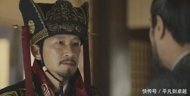 八大|三国八大谋士排名, 凤雏卧龙不算什么, 他可以一敌八