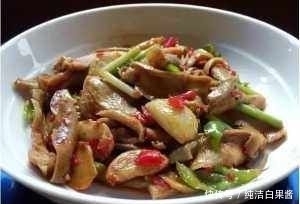 饮食|美食严选：金银肉卷，大蒜烧猪肚，金针酸汤肥牛，五花肉烧萝卜的做法