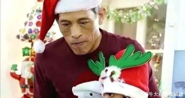  孩子|泰国王亲自给孩子过生日，还陪孩子学游泳，这就是父亲