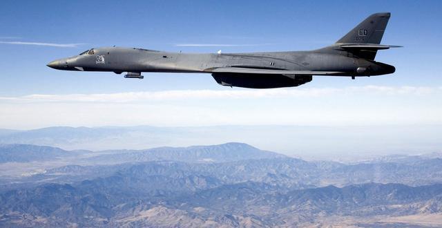 航母|美航母在南海行动失败,大批战机千里驰援,俄:戳破白宫强大神话