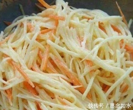  煎蛋卷|这种早餐煎蛋卷使熊妈妈很容易爬上坑，很容易解决孩子的早餐问题