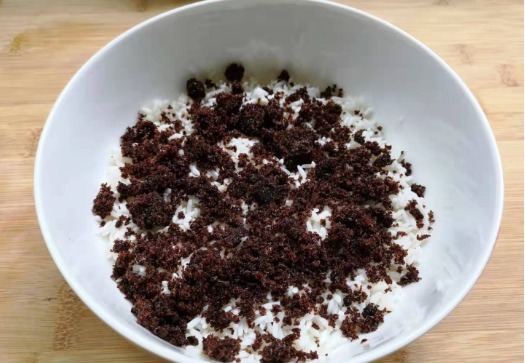 层糯米|红糖糯米饭的家常做法,这样做软糯香甜,孩子超喜欢,太好吃了