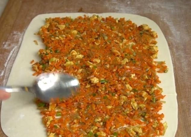 馅料|胡萝卜这吃法真过瘾,不烫面不发面,层层包着馅料,比包子还香