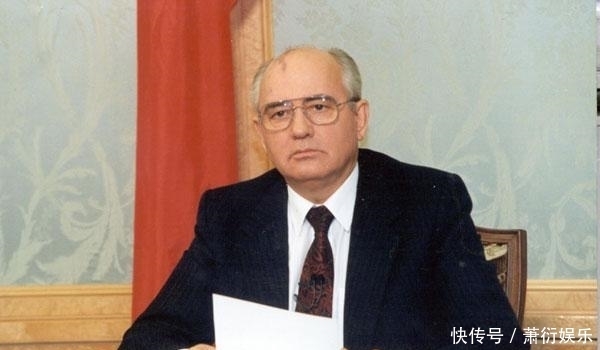 小时|大国之殇:叶利钦7小时终结苏联生命,戈尔巴乔夫5分钟提个人事