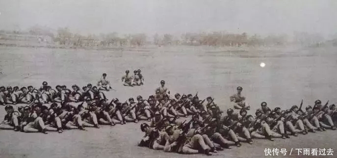 黄显声|918事变时,第一个开枪反击日寇,被写进了新中国国歌里