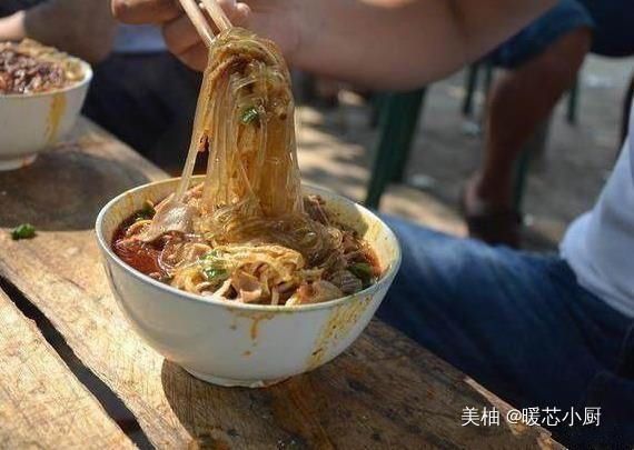 小吃|夫妻卖“最牛”小吃,12元1碗,每天只卖300碗,想吃要早去
