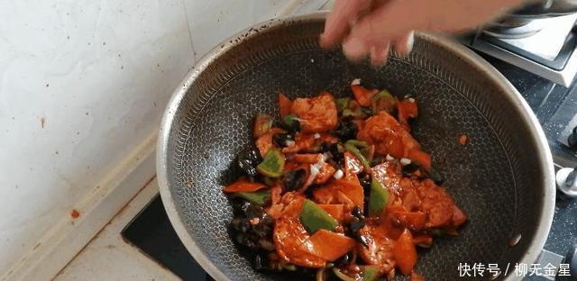 家人|改进鱼香豆腐,三个关键点,就让豆腐入味,色香味俱全,家人赞!