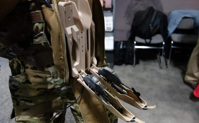 科幻|叙利亚军官缴获微型无人机!外表非常科幻,价格堪比一辆奥迪