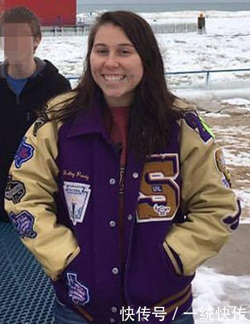 教师|25岁女教师交往15岁学生被匿名举报, 或面临最高20年监禁