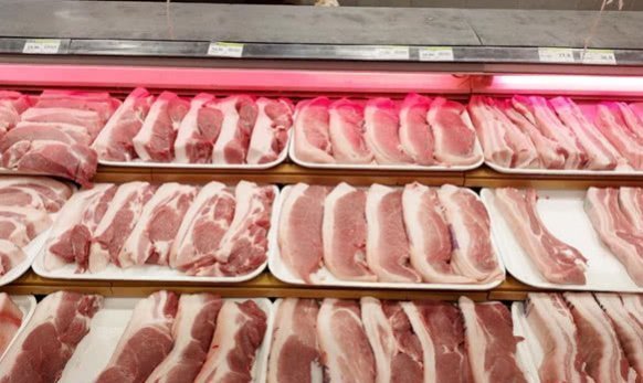 超市里|同样是猪肉,为什么超市的没臭味,菜市场的一股腥味以后别挑错