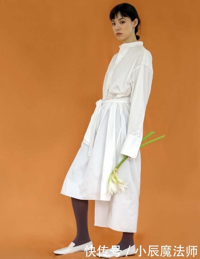 细节|小姐姐身穿早秋的连裤袜,请这样穿,真服日本的细节穿搭