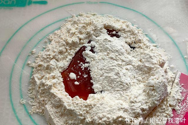 少许|月饼中的“小王牌”,「广式豆沙月饼」