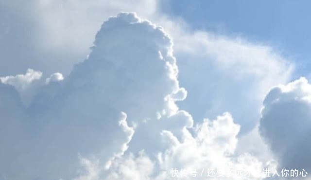 人类|人类每天顶着数10吨的大气压,为啥却没被压扁?原来已近扁了