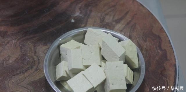 大厨|为什么饭店的压锅豆腐那么好吃?原来技巧全在这,看大厨怎么做的