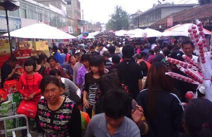 农村|农村集市上又出现2个“新骗局”,好多老人上当受骗，大家要注意