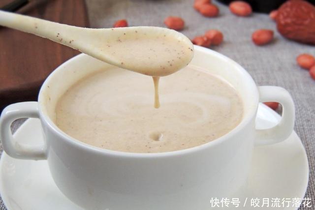 不到|它的营养要比牛奶高20%比鸡蛋高40%,最适合当早餐,成本不到5元