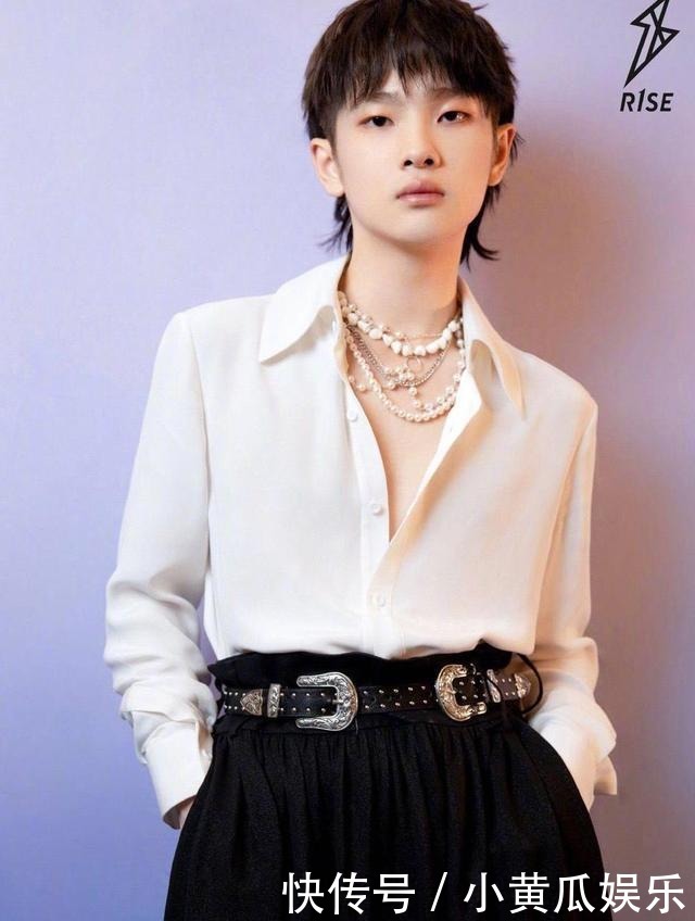 粉丝|C位出道7大爱豆粉丝数,蔡徐坤最多,希林娜依高最少,周震南第三