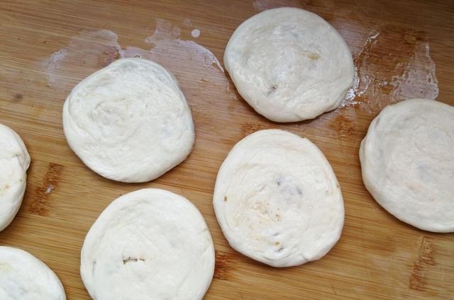 面粉|想吃烧饼不用买,没有烤箱也能做,煎一煎凉了也不发硬