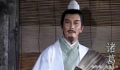 做出|关羽一生做出三大错误决策, 放跑了一人, 斩杀了一人, 小看了一人