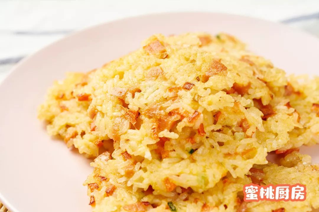 分钟|剩饭还在做炒饭试试这个,5分钟搞定营养早餐