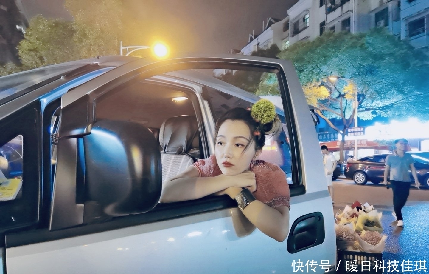  经纪人|阿朵参加《乘风破浪的姐姐》偏离初衷气坏经纪人，却最有观众缘