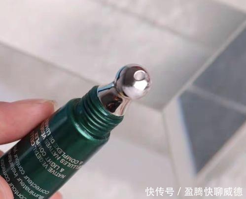 细纹|针对细纹、水肿、黑眼圈,眼霜到底有用吗?