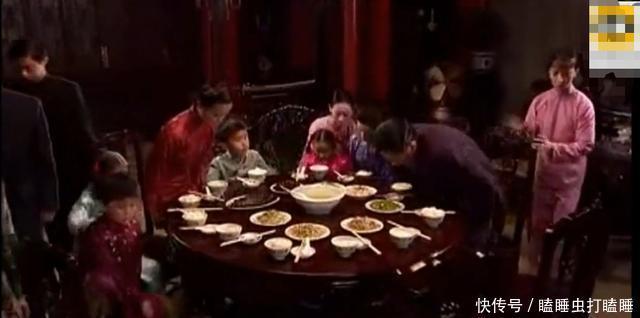  孩子|《大宅门》豪门夜宴就是不一样！白景琦却说饿三天，吃狗屎都香！
