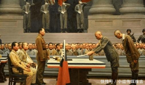 有人|日本投降,有人问日本天皇:你为何不剖腹?天皇说了4字