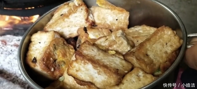 美食|八旬老人的午餐,一人一锅,最原生态的人间美味