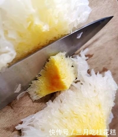 冰清玉洁|冰清玉洁银耳，红的发紫的紫薯，这锅粥必须好吃又顺口